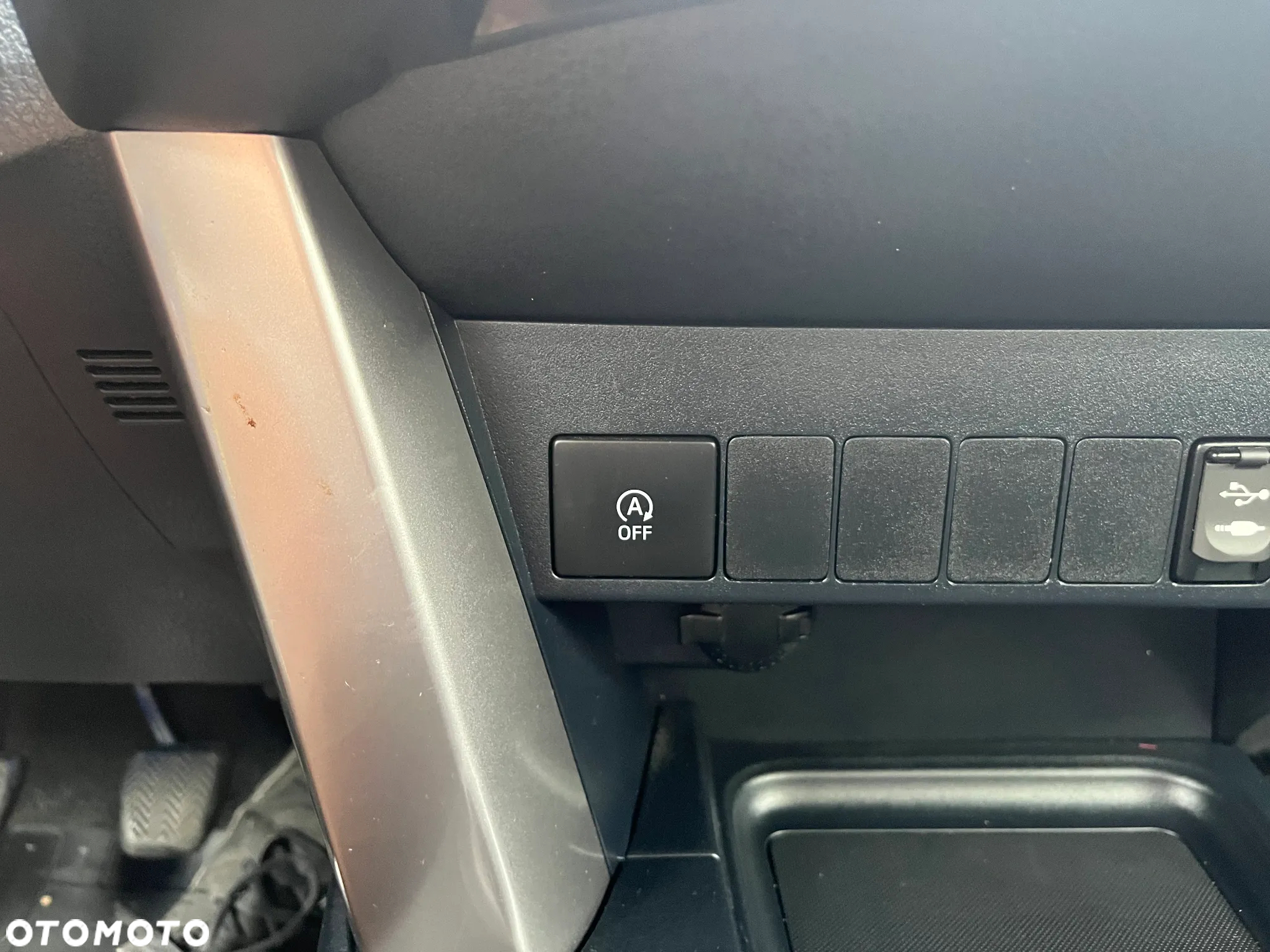 Toyota RAV4 - 27