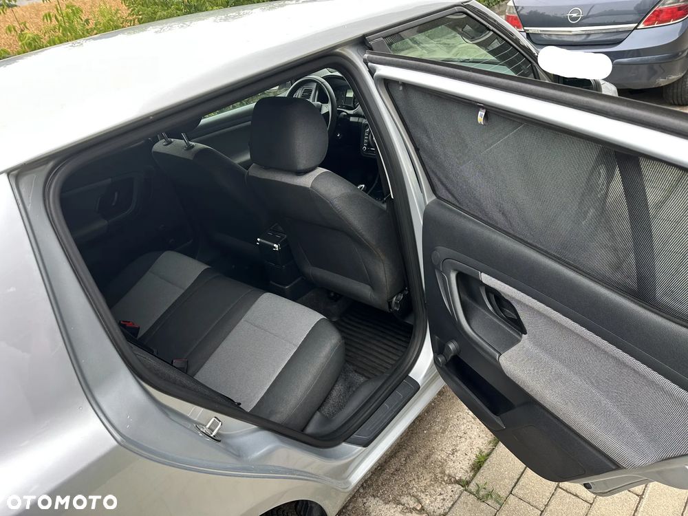 Skoda Fabia 1.4 16V Active - 10