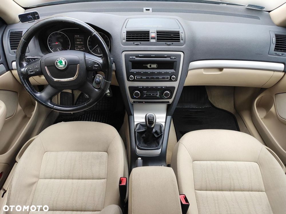 Skoda Octavia 2.0 TDI DPF Elegance - 3