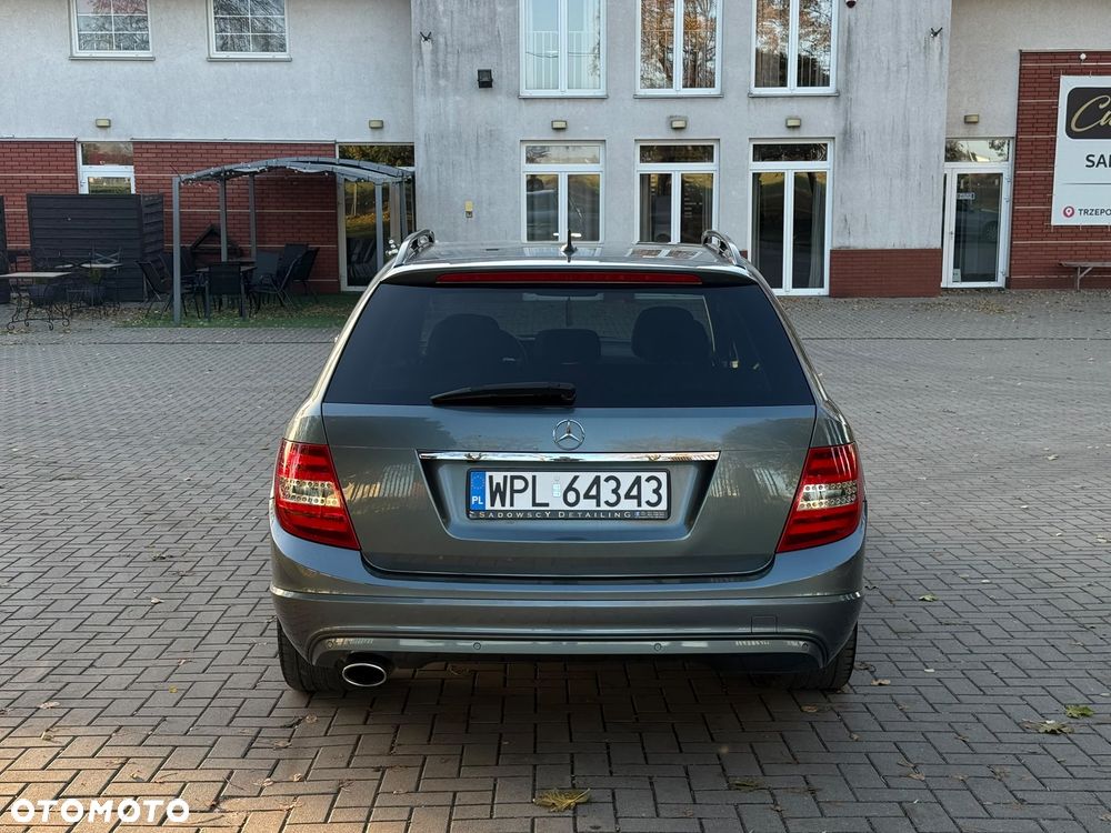 Mercedes-Benz Klasa C 220 CDI 7G-TRONIC Edition - 12