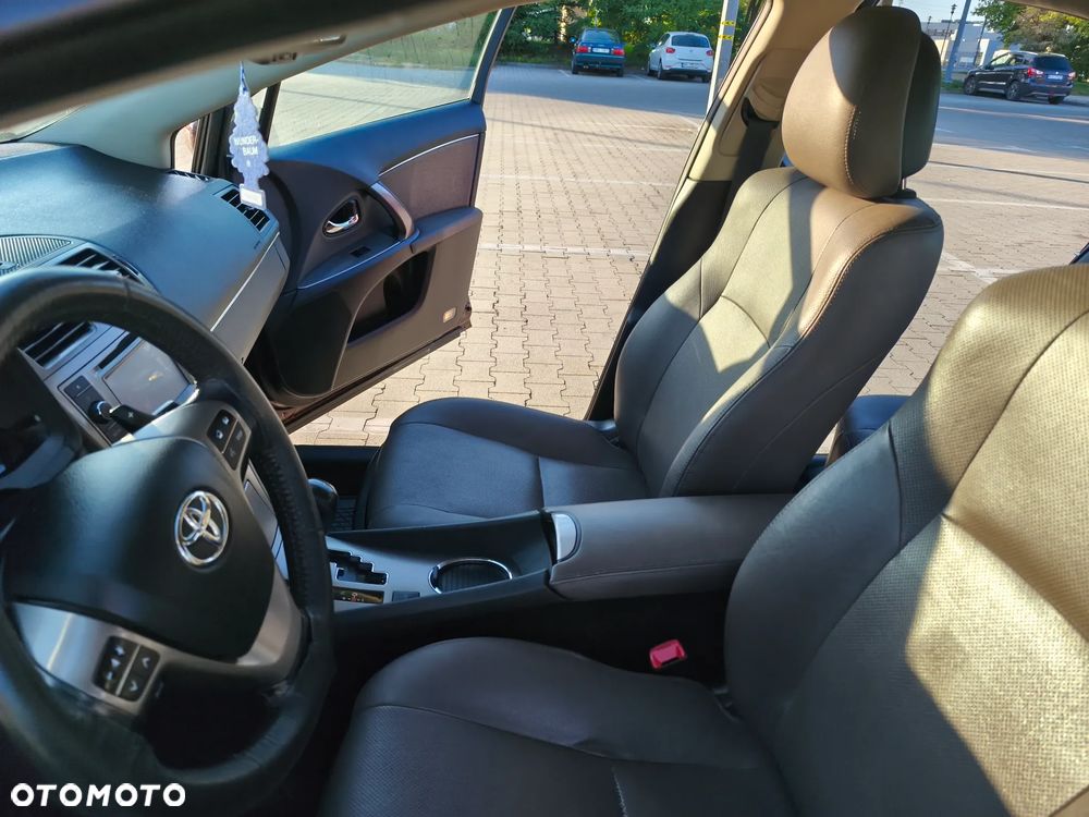 Toyota Avensis 2.0 Prestige MS - 23