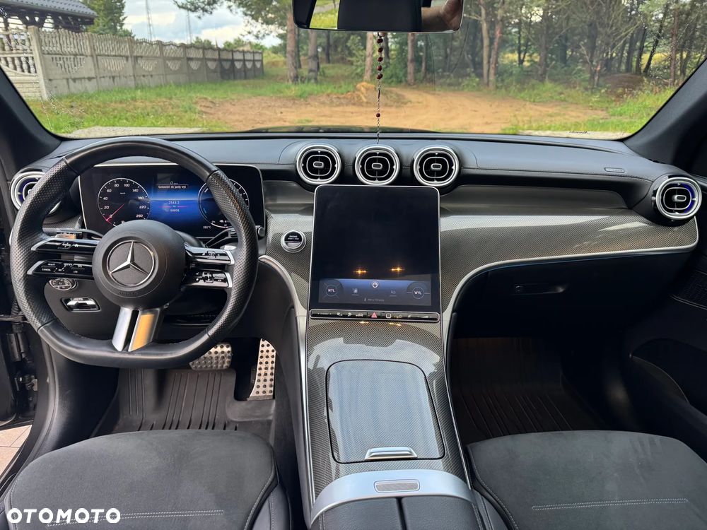 Mercedes-Benz GLC ver-300-e-4--matic-amg-line - 5