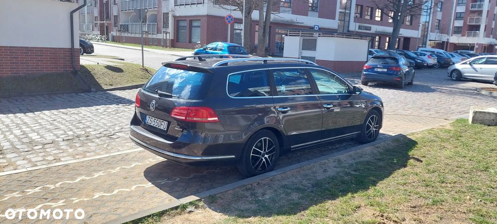 Volkswagen Passat 1.6 TDI Comfortline - 8