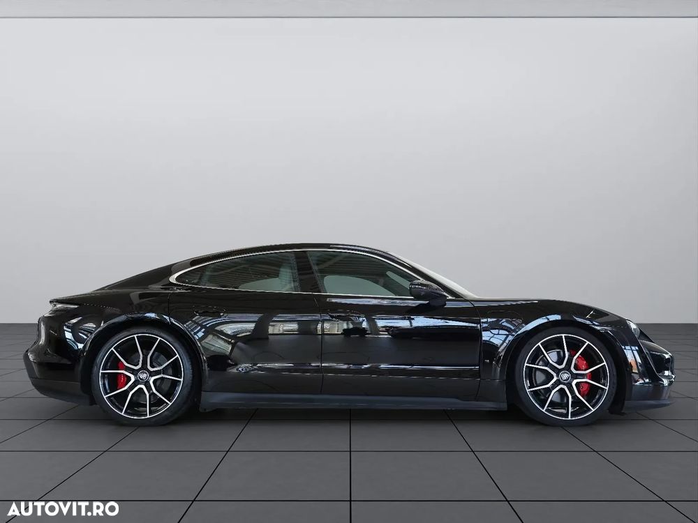 Porsche Taycan 4S - 6