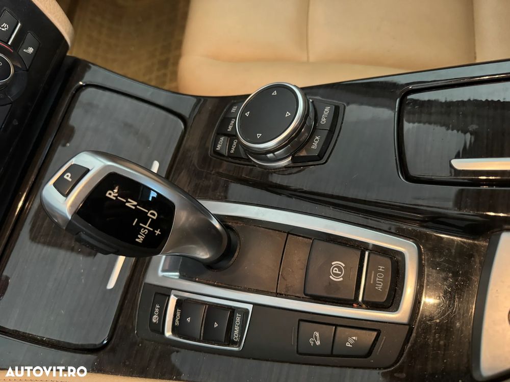 BMW Seria 5 520d xDrive Aut. Luxury Line - 17