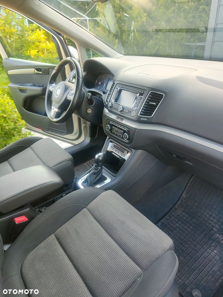 Volkswagen Sharan 2.0 TDI Highline DSG - 23