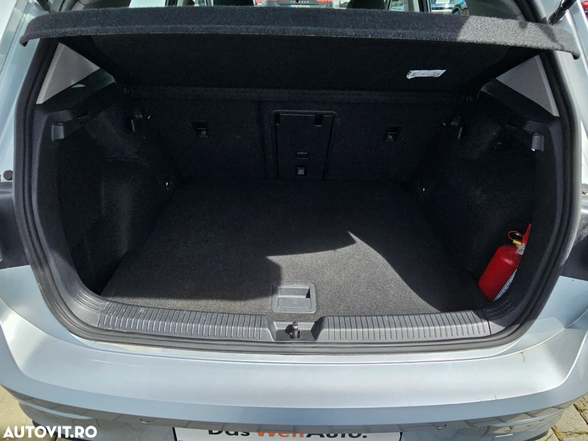 Volkswagen Golf 1.0 eTSI DSG MHEV Life - 21