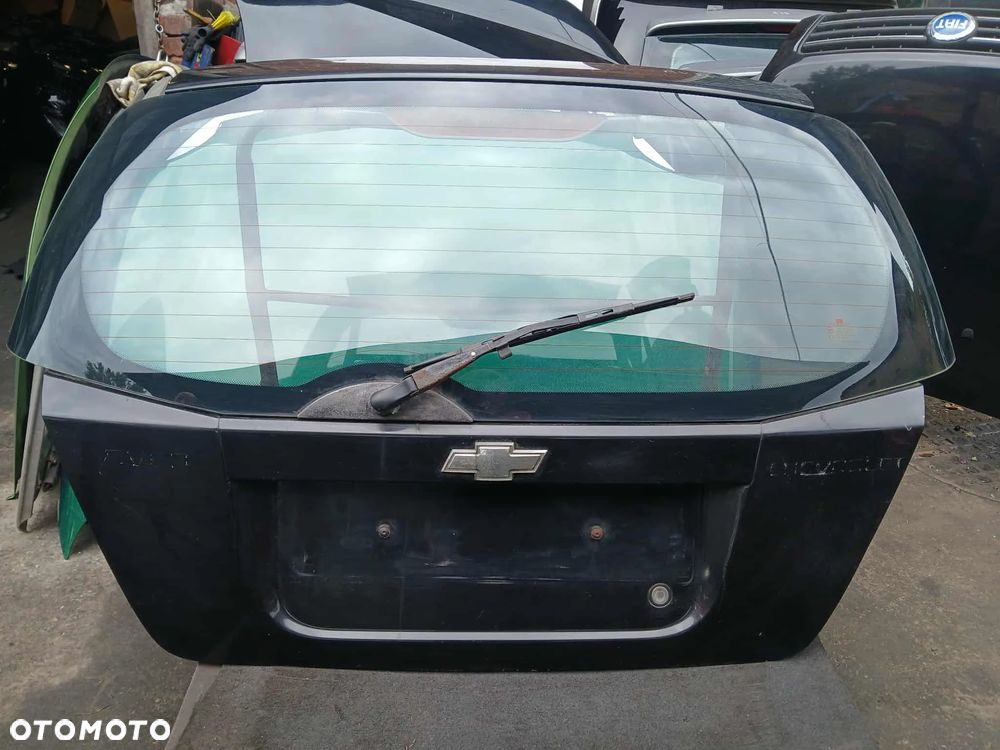 Chevrolet Aveo Klapa bagażnika czarna - 1