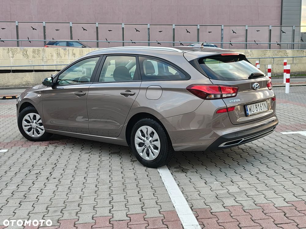 Hyundai i30 1.5 DPI Modern - 6
