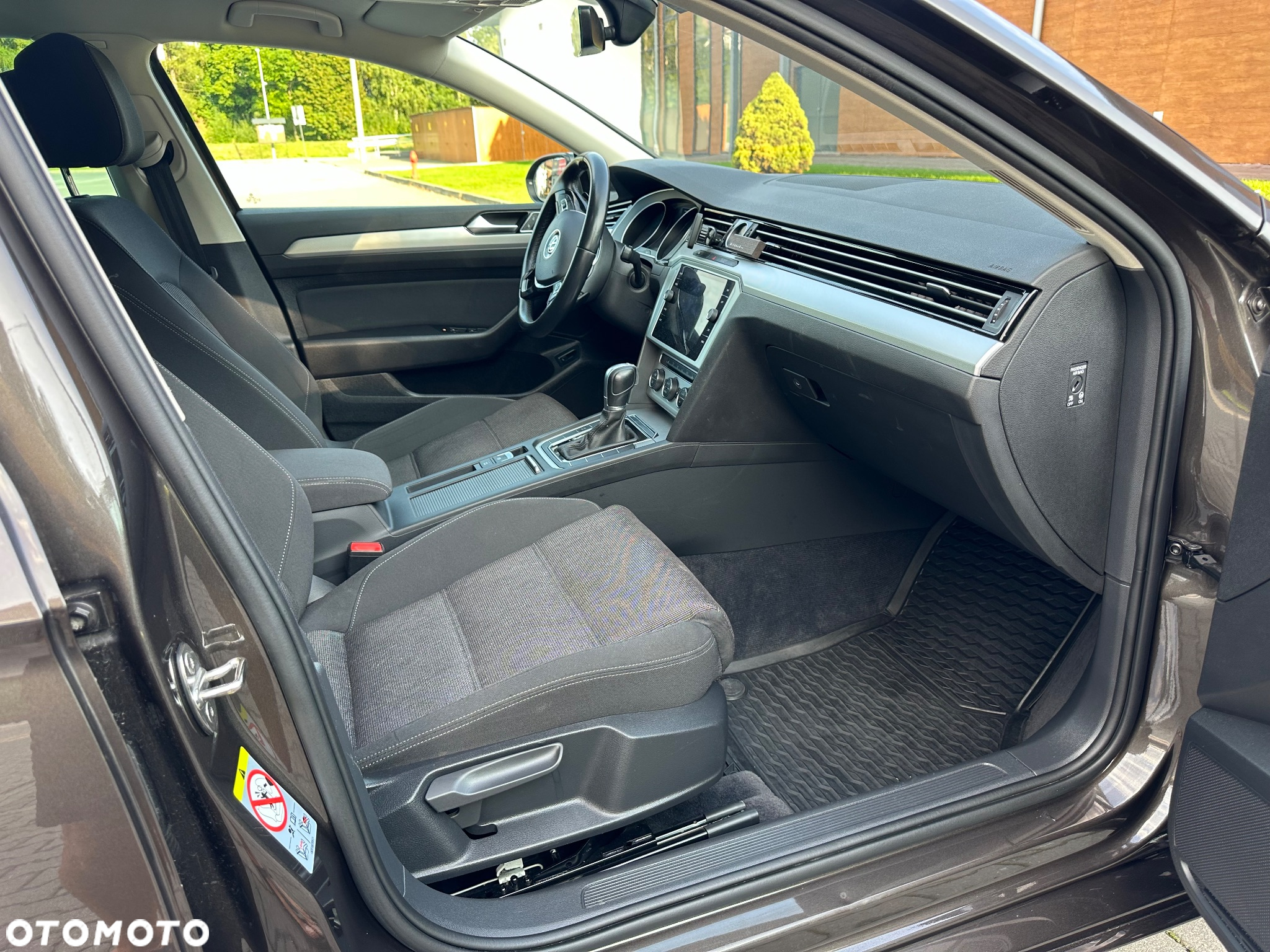 Volkswagen Passat Variant 2.0 TDI SCR DSG Comfortline - 10