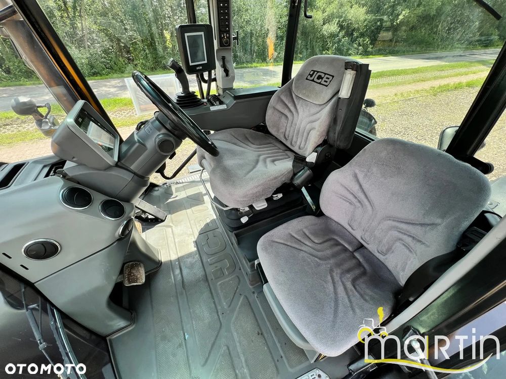 JCB Fastrac 4190 - 10