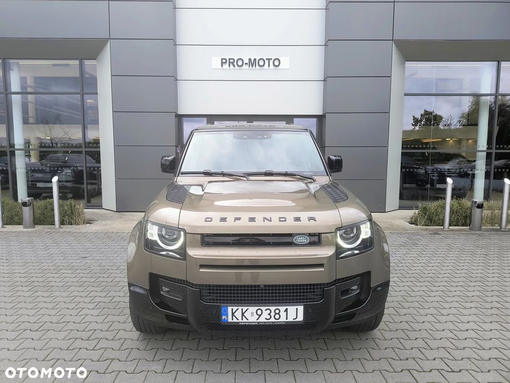 Land Rover Defender - 8