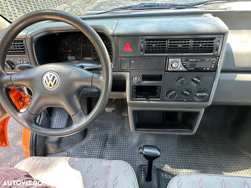 Volkswagen Transporter - 7