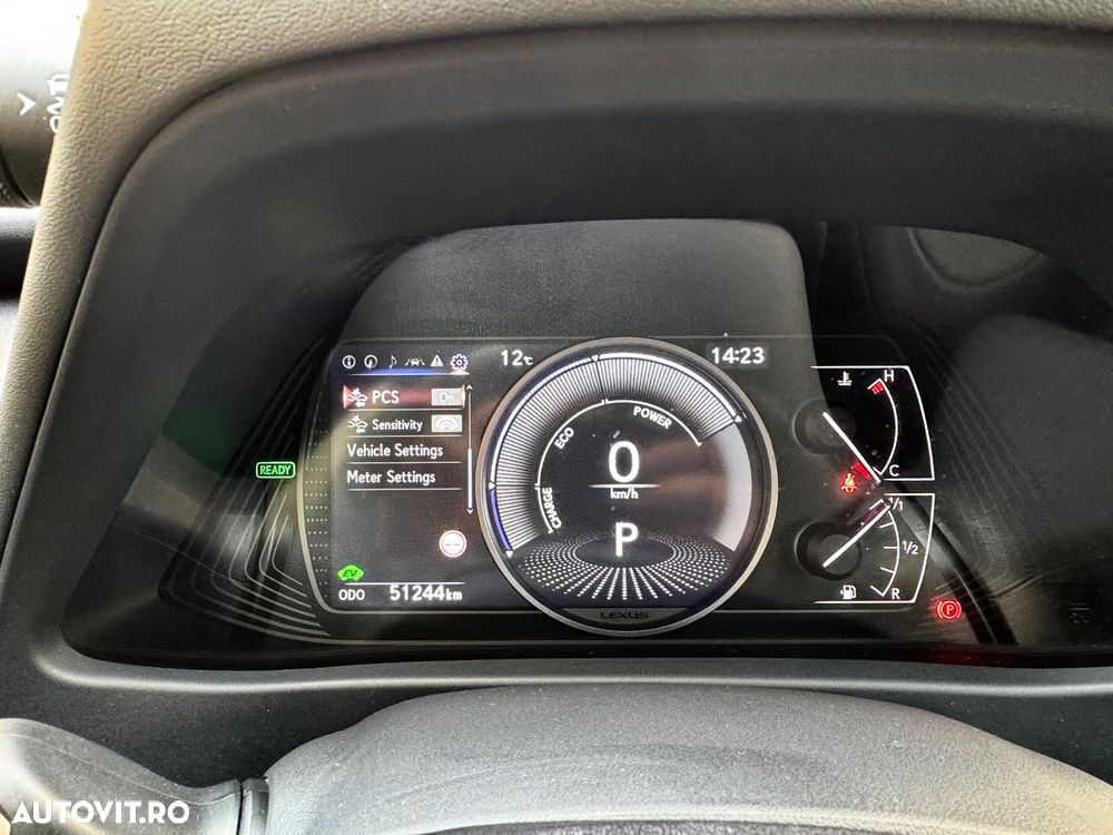 Lexus UX 250h Amazing Edition - 12