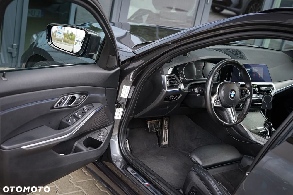 BMW Seria 3 330i M Sport sport - 29