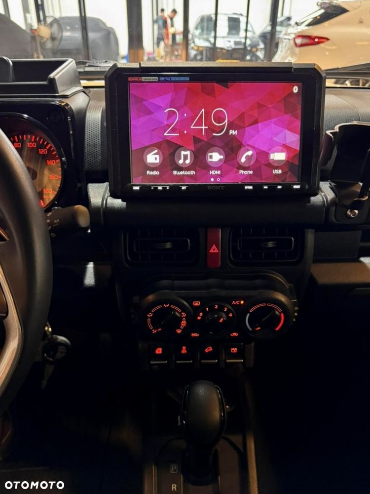 Suzuki Jimny - 35