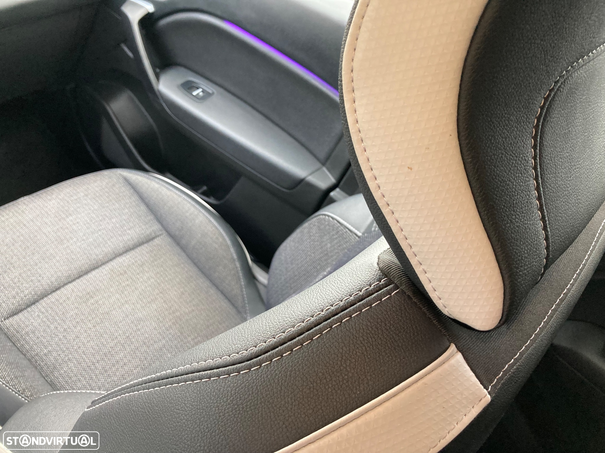 Renault Captur 1.0 TCe Techno - 43