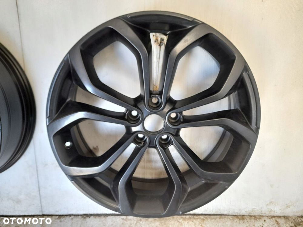 Felgi aluminiowe Renault OE 403007153R 6.5" x 20" 5x114,3 ET33 - 6