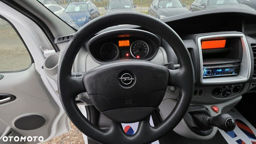 Opel Vivaro - 13