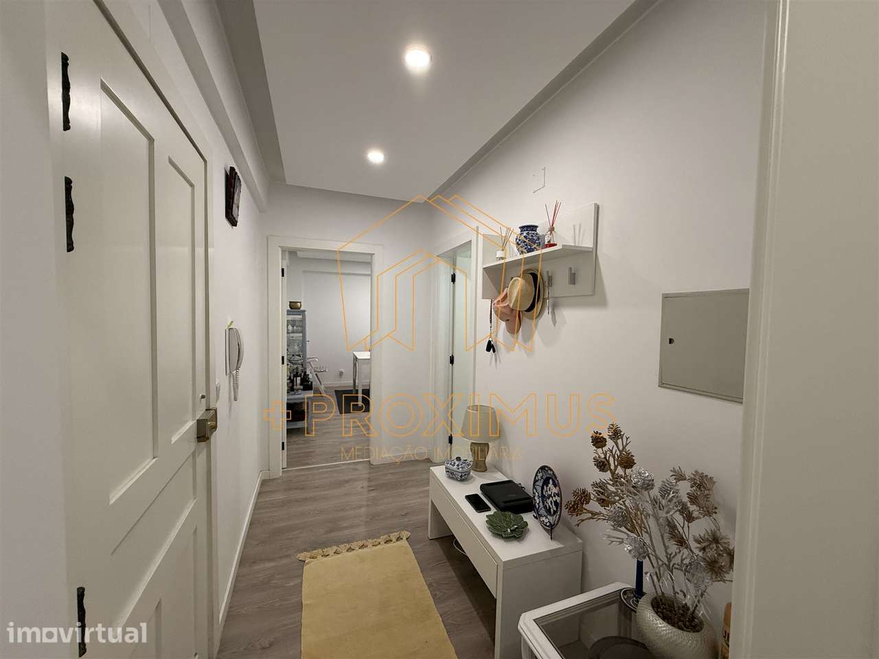 Apartamento T2 com Garagem – Alto do Forno - Grande imagem: 3/23