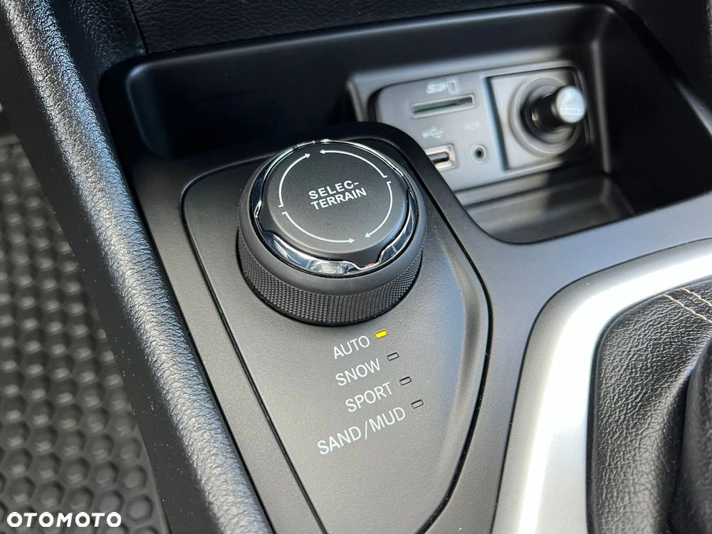 Jeep Cherokee 2.2 MJD Active Drive I Limited - 19