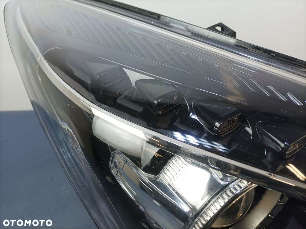 HYUNDAI I40 I REFLEKTOR PRAWY UK - 4
