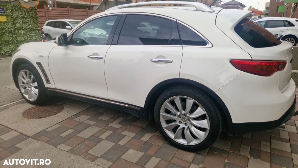 Infiniti FX 30 - 7
