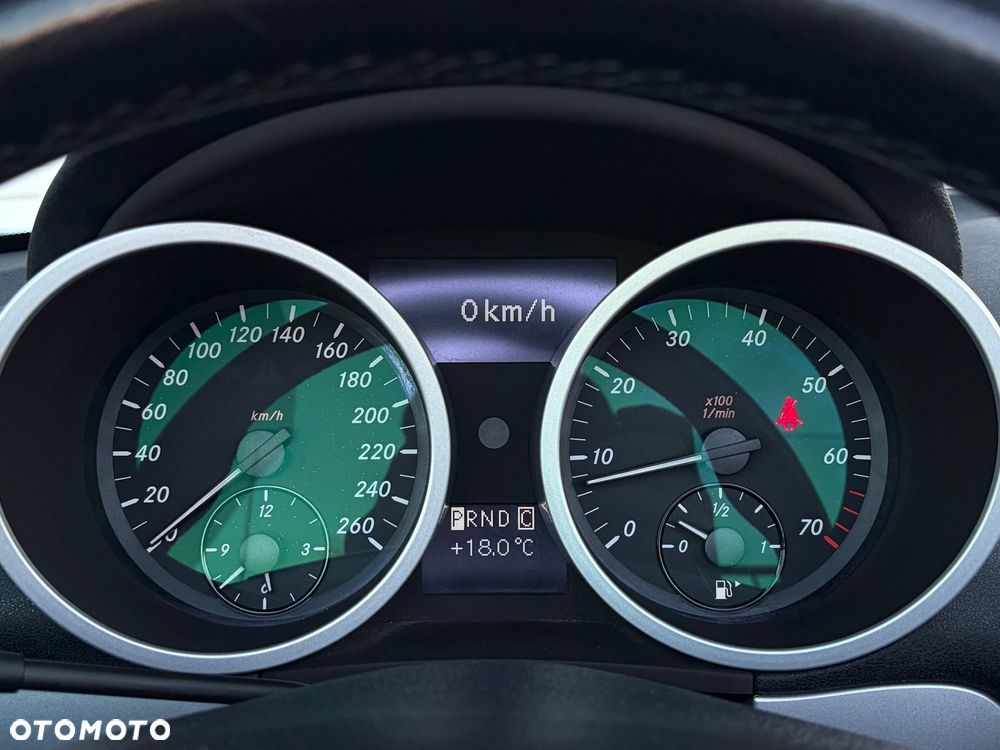 Mercedes-Benz SLK 350 7G-TRONIC - 30
