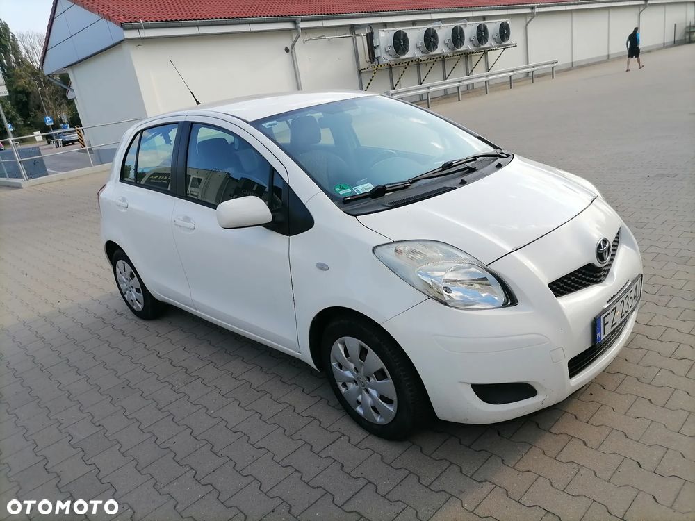 Toyota Yaris - 3