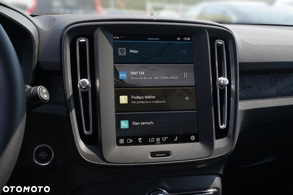 Volvo XC 40 B3 Essential - 17