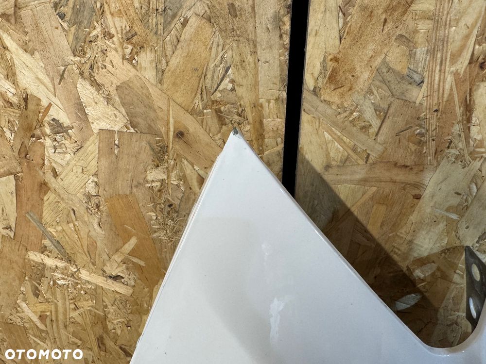 Przedni lewy błotnik Volkswagen caddy 2k7 - 5