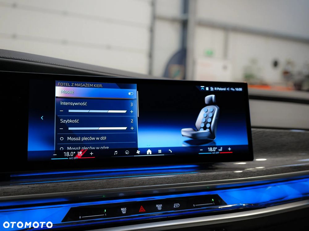 BMW Seria 7 740d xDrive sport - 26