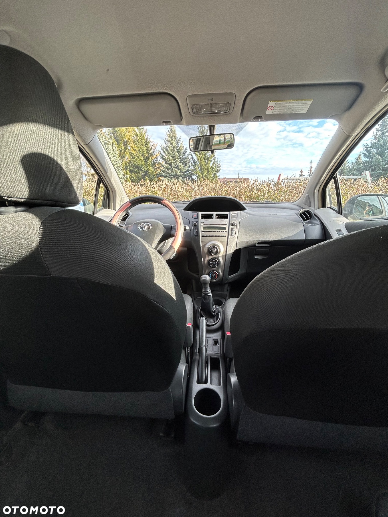 Toyota Yaris 1.0 Terra - 13