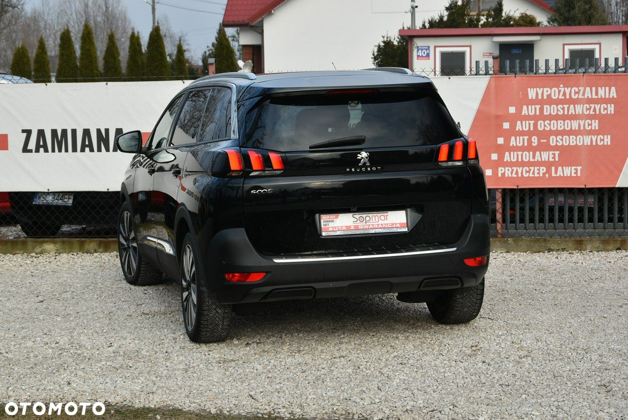 Peugeot 5008 - 24