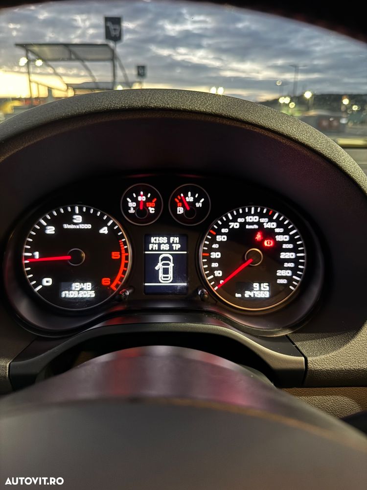 Audi A3 2.0 TDI Sportback Ambiente - 8