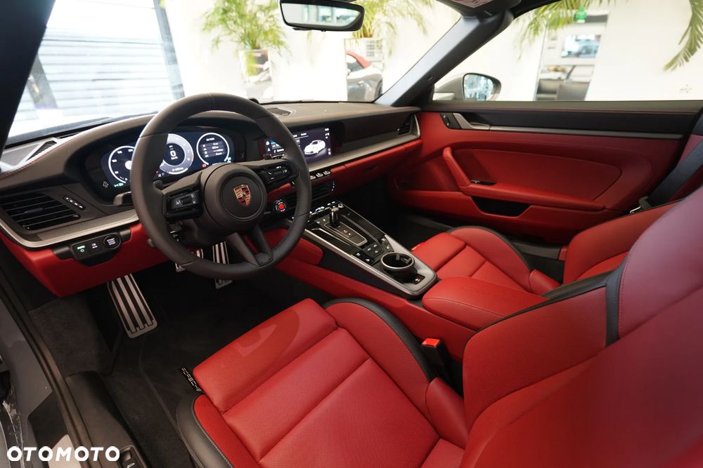Porsche 911 Carrera S - 9