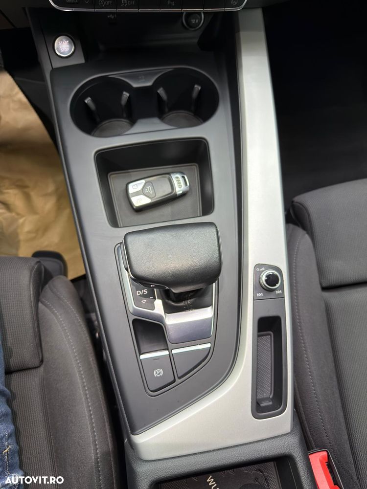 Audi A4 40 TDI quattro S tronic MHEV Basic - 26