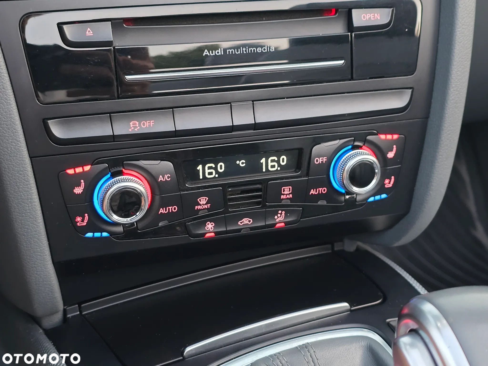 Audi A5 2.0 TFSI Quattro S tronic - 28