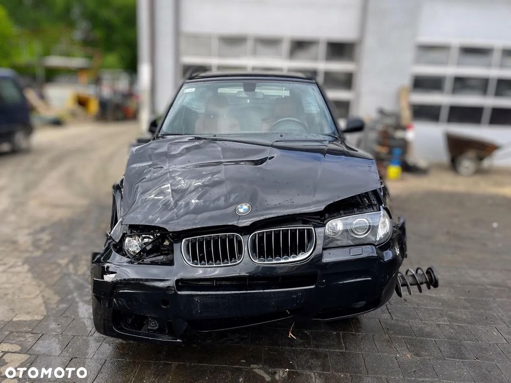 BMW X3 E83  3.0D 306D3 M pakiet black sapphire metallic na części - 3