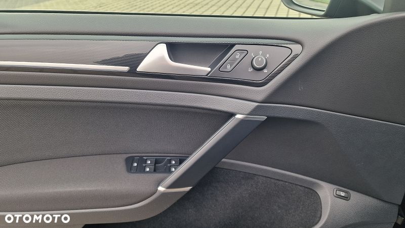 Volkswagen Golf 1.4 GTE Plug-In-Hybrid DSG - 24