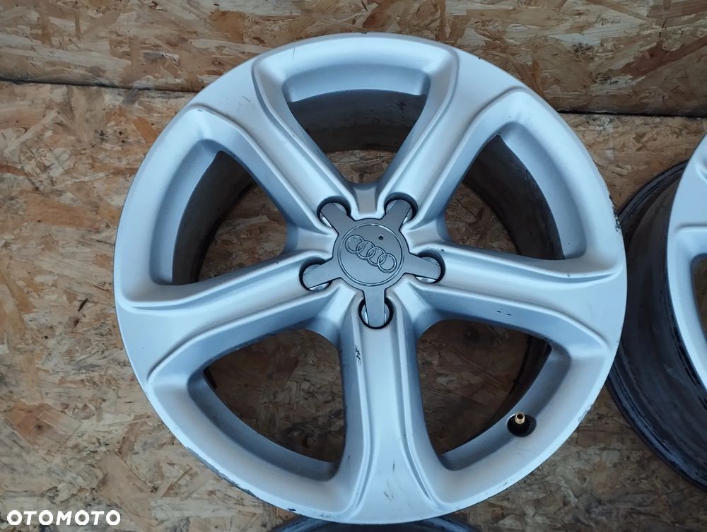 KOMPLET FELG ALUMINIOWYCH 17" 8K0601025C 7.5J ET45 AUDI A5 A4 B8 - 5
