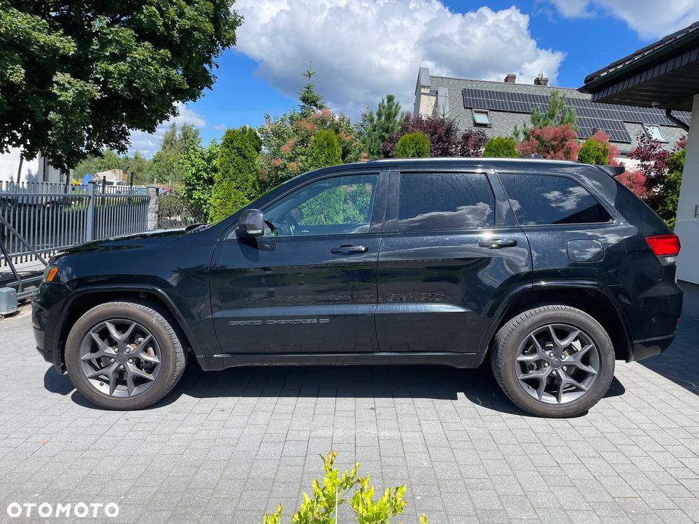 Jeep Grand Cherokee - 8