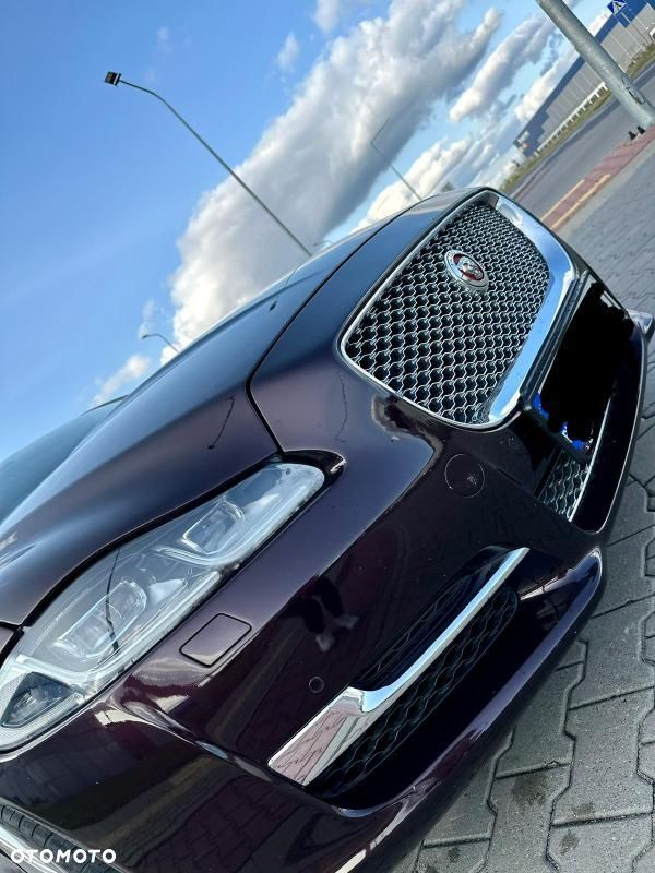 Jaguar XJ 3.0 T AWD Premium Luxury - 27
