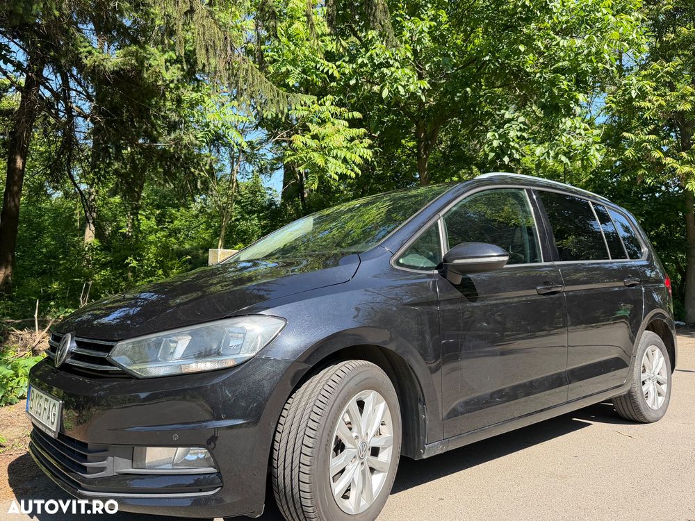 Volkswagen Touran - 5