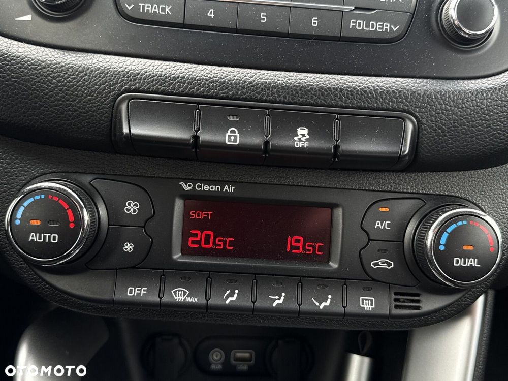 Kia Ceed - 26