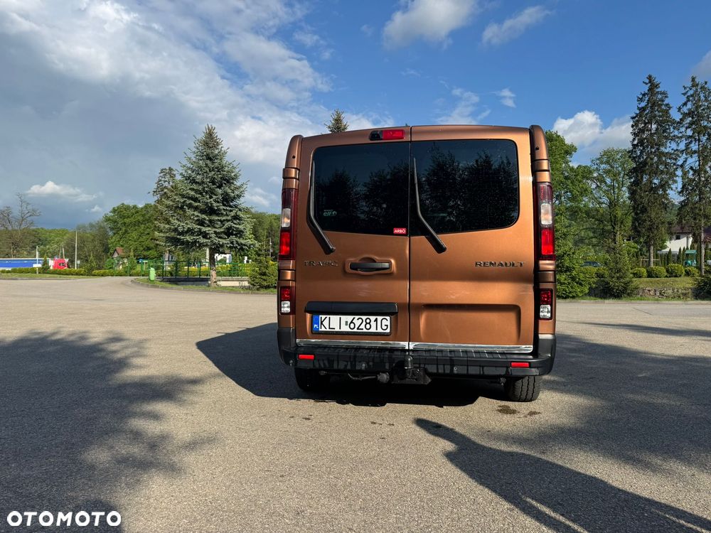 Renault Trafic Grand 1.6 dCi - 4