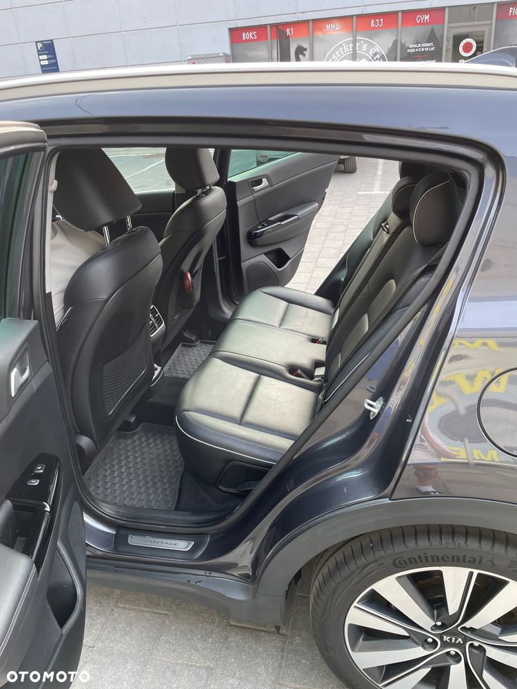 Kia Sportage 2.0 CRDI L AWD - 37