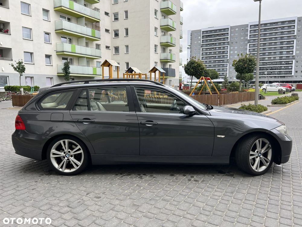 BMW Seria 3 320d DPF - 8