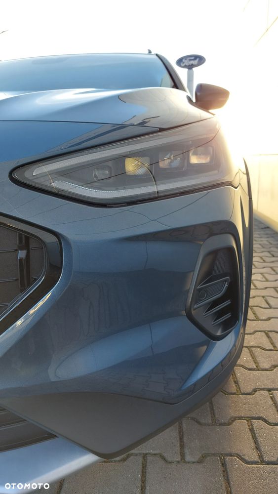 Ford Focus 1.0 EcoBoost mHEV Active X - 11