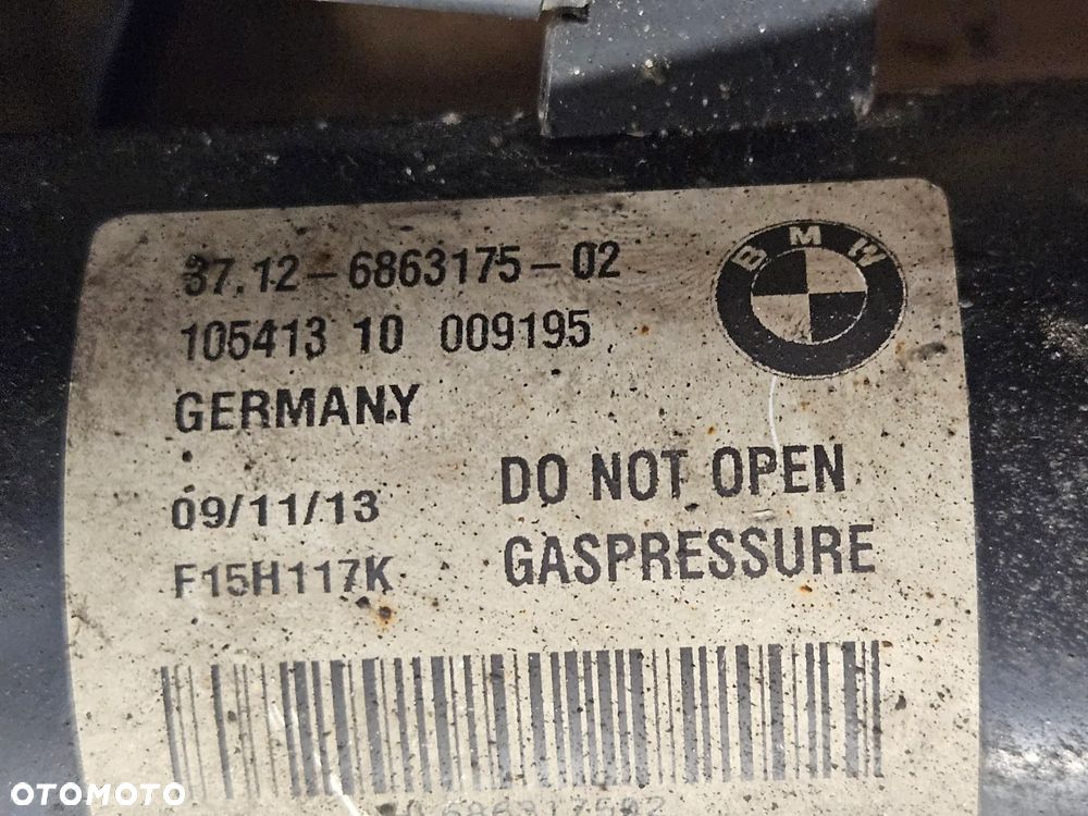 BMW X5 F15 amortyzator tył tylny zawieszenia lewy prawy 6863175/176 - 2